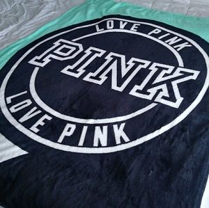 Green and Black Blanket